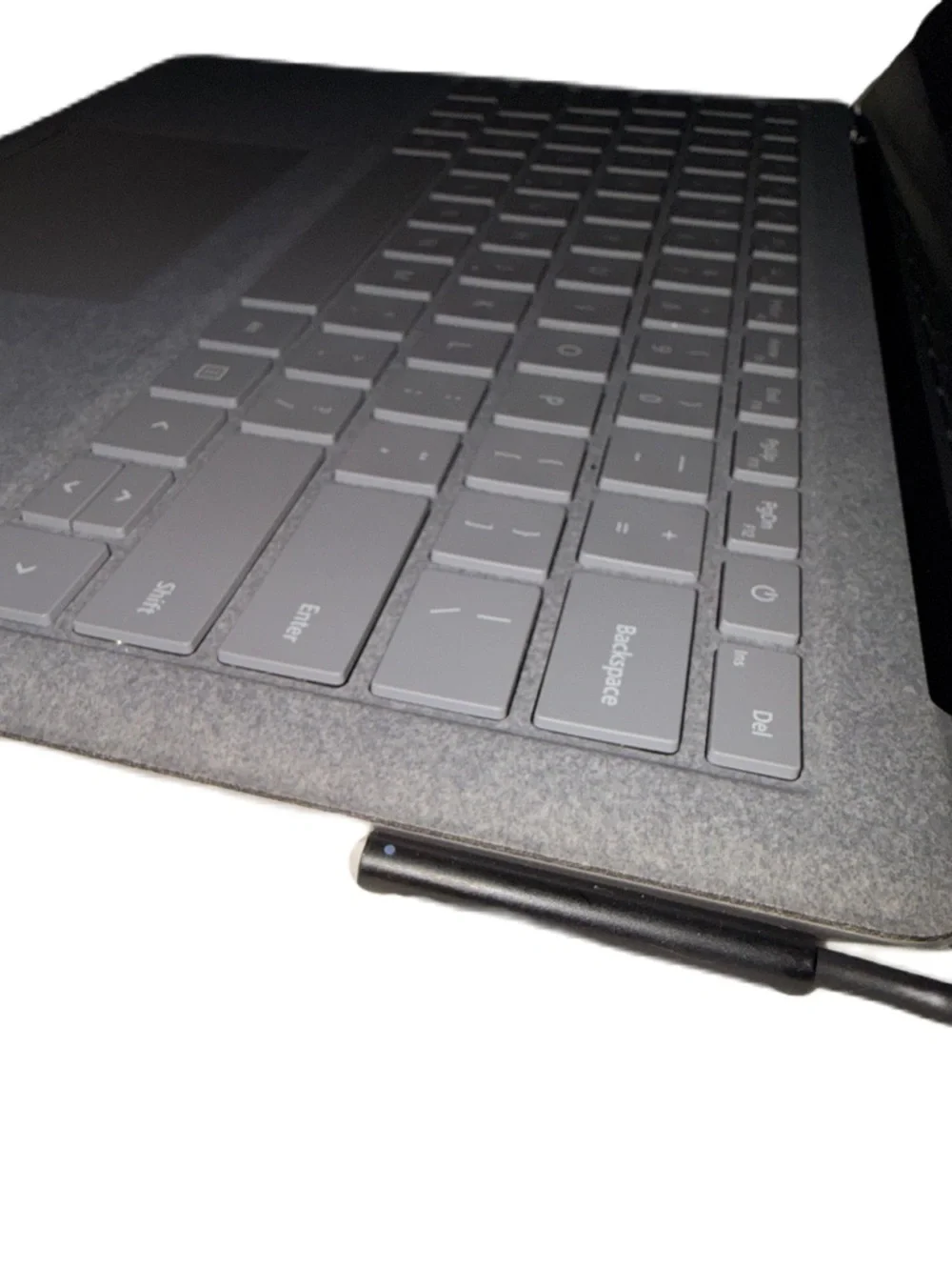 Microsoft Surface Laptop 2 i5-8250u RAM 8GB SSD 256GB Windows 11 Pro 64-Bit - Picture 5 of 10